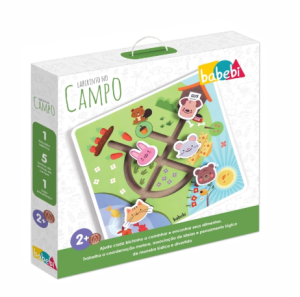 BRINQUEDO LABIRINTO NO CAMPO